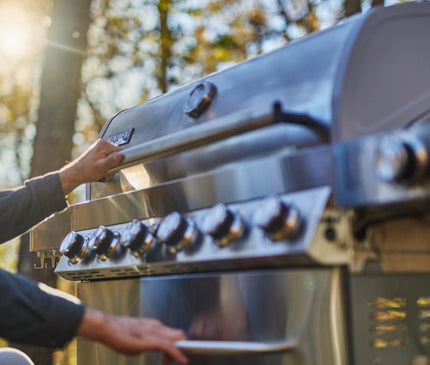 Monument Grills Full Stainless Propane Gas Grill 77352