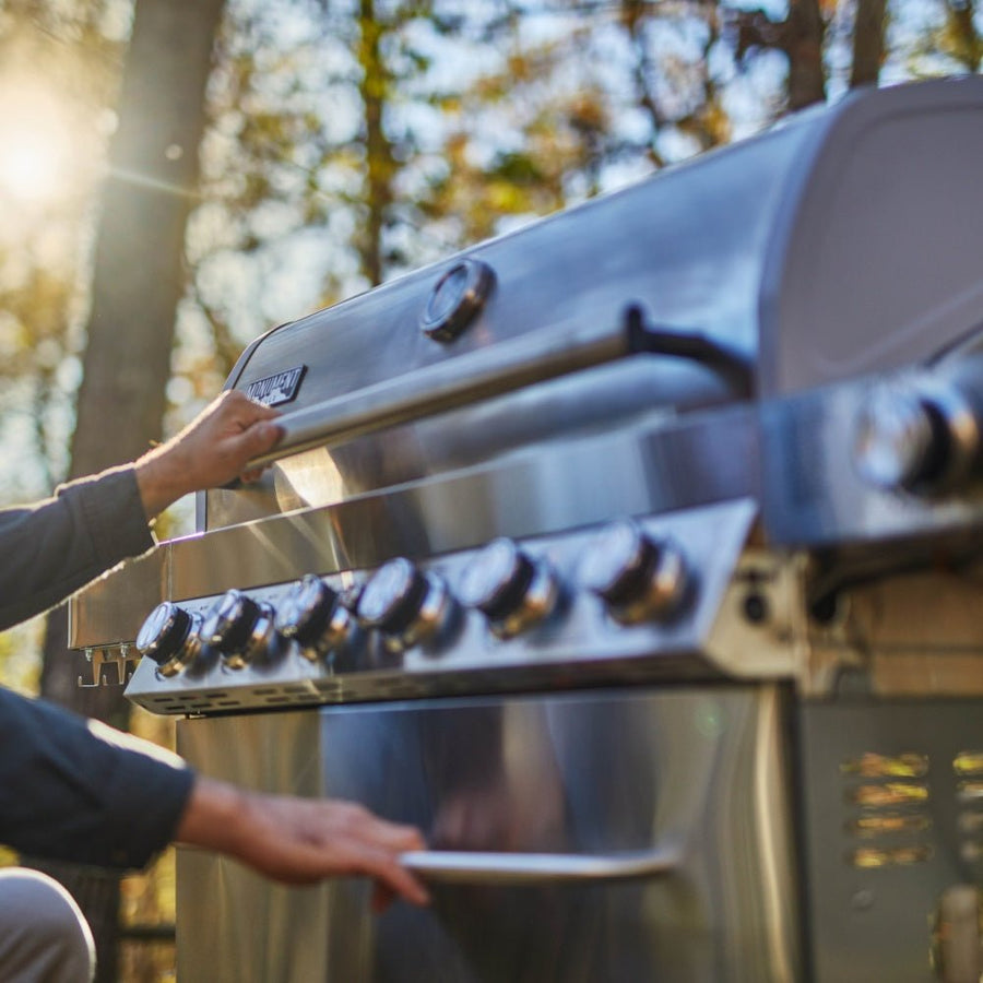 Monument Grills Full Stainless Propane Gas Grill 77352