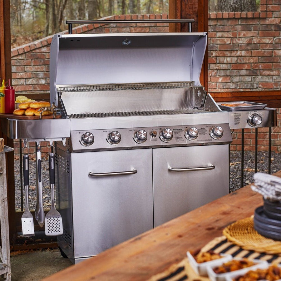 Monument Grills Full Stainless Propane Gas Grill 77352