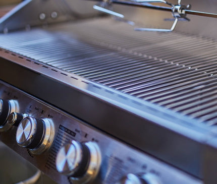Monument Grills Full Stainless Propane Gas Grill 77352