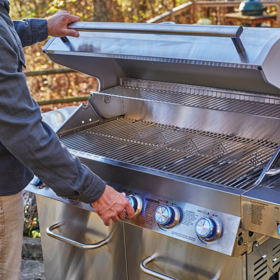 Monument Grills Full Stainless Propane Gas Grill 77352