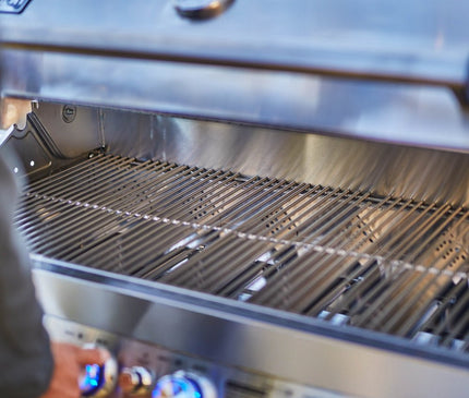 Monument Grills Full Stainless Propane Gas Grill 77352