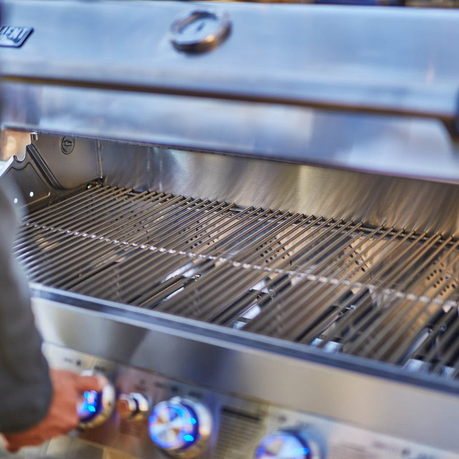Monument Grills Full Stainless Propane Gas Grill 77352
