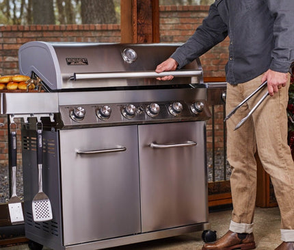 Monument Grills Full Stainless Propane Gas Grill 77352