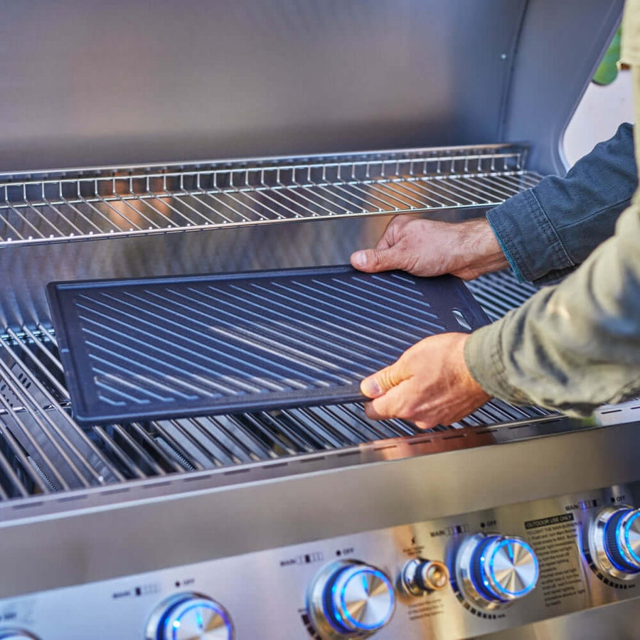 Monument Grills Full Stainless Propane Gas Grill 77352