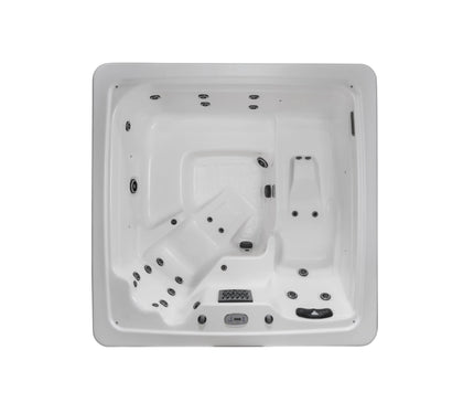 Cyanna Valley Spas Galaxy 1 6-person 28-jet hot tub 01
