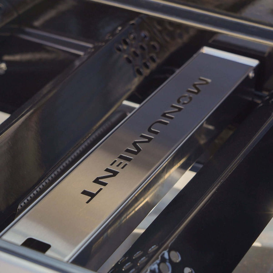 Monument Grills Stainless Smart Propane Gas Grill Denali 605Pro