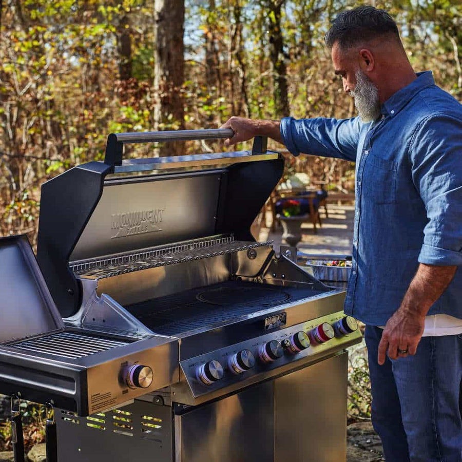 Monument Grills Stainless Smart Propane Gas Grill Denali 605Pro