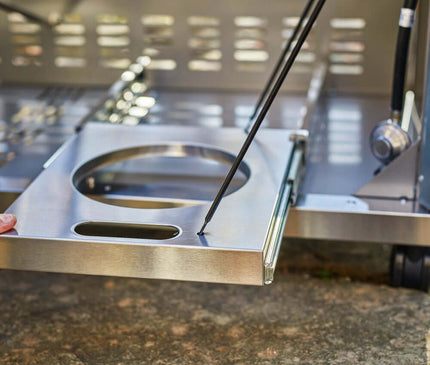 Monument Grills Stainless Smart Propane Gas Grill Denali 605Pro