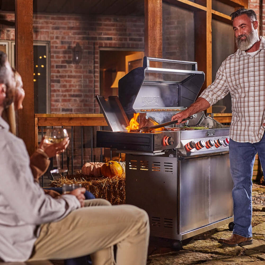 Monument Grills Stainless Smart Propane Gas Grill Denali 605Pro