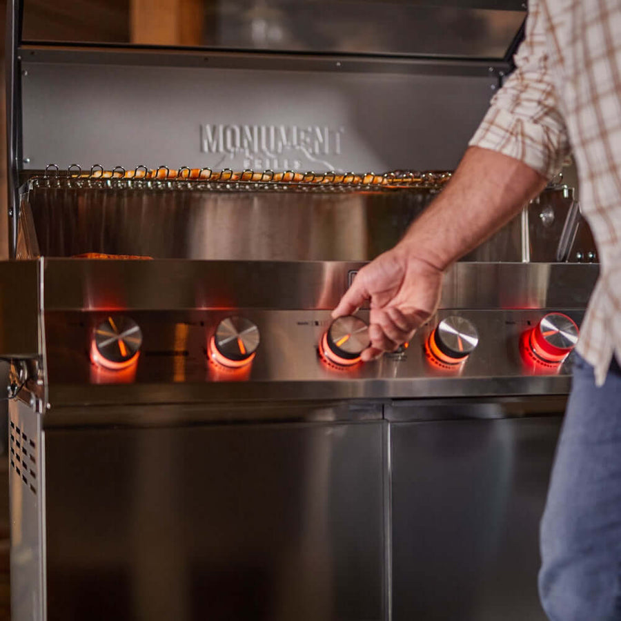 Monument Grills Stainless Smart Propane Gas Grill Denali 605Pro