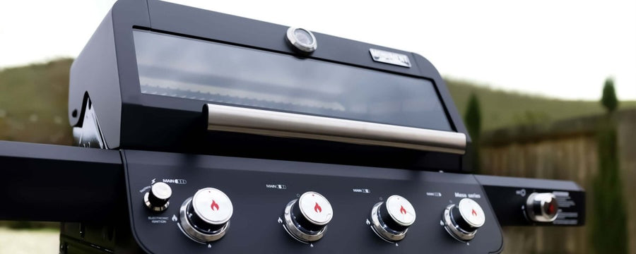 Monument Grills Black Propane Gas Grill Mesa 425