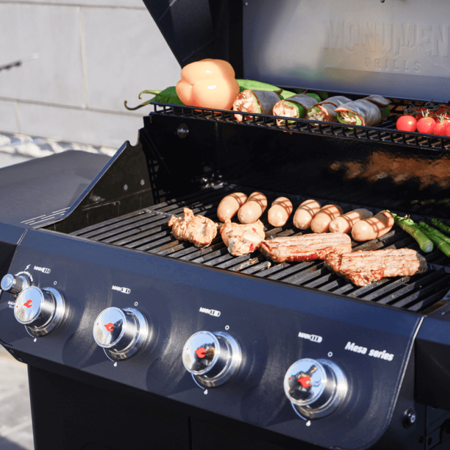 Monument Grills Black Propane Gas Grill Mesa 425